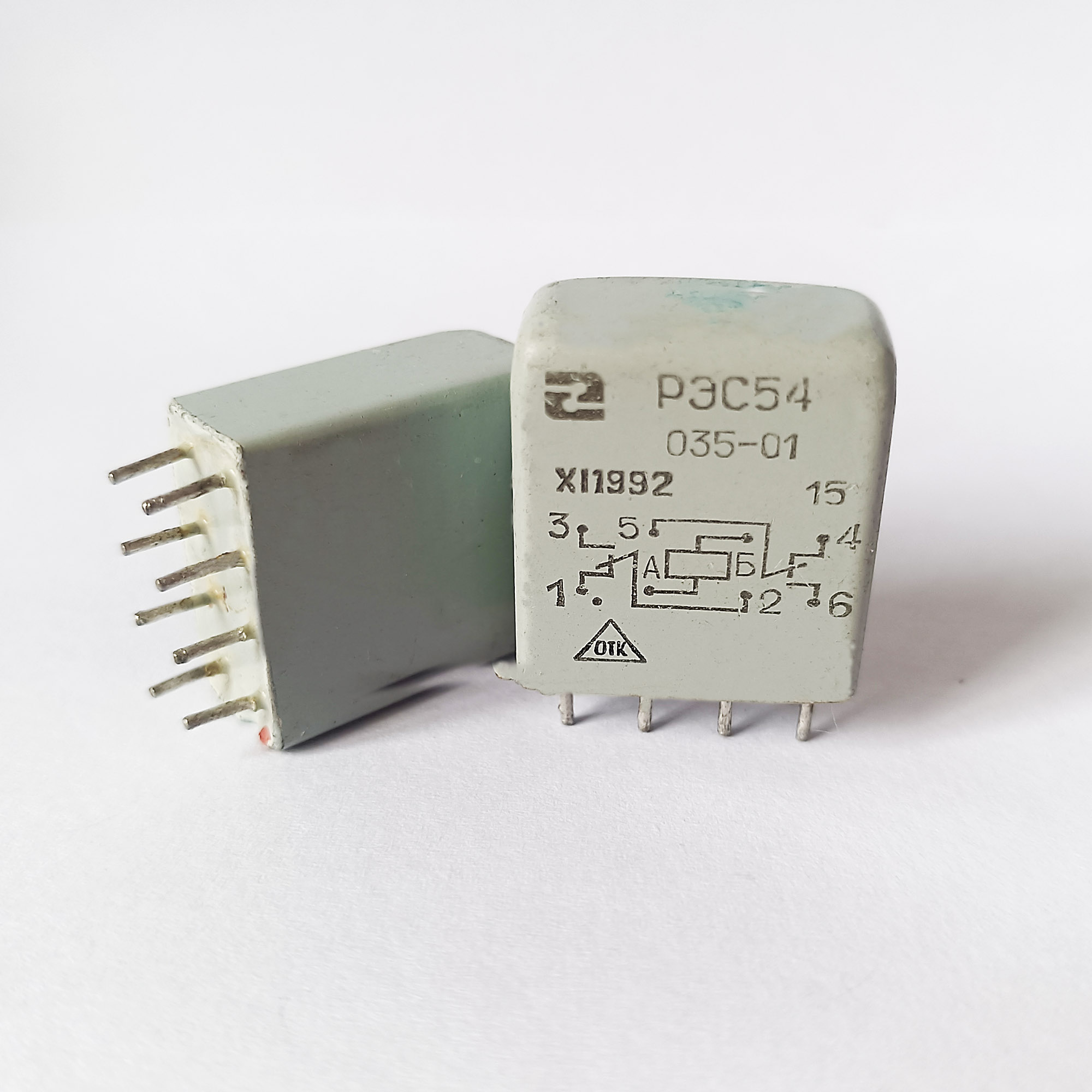 P3C54 035-01 Relay Technical Specifications and Construction