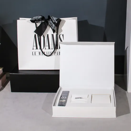 Luxury Custom Jewelry Box with Magnetic Storage and Paper Bag