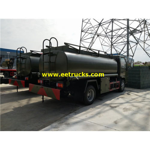 Xe tải chở nhiên liệu ISUZU 3000 gallon