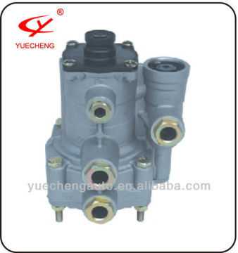 973 009 001 0 / 973 009 002 0 Trailer Control Valve for MERCEDES-BENZ