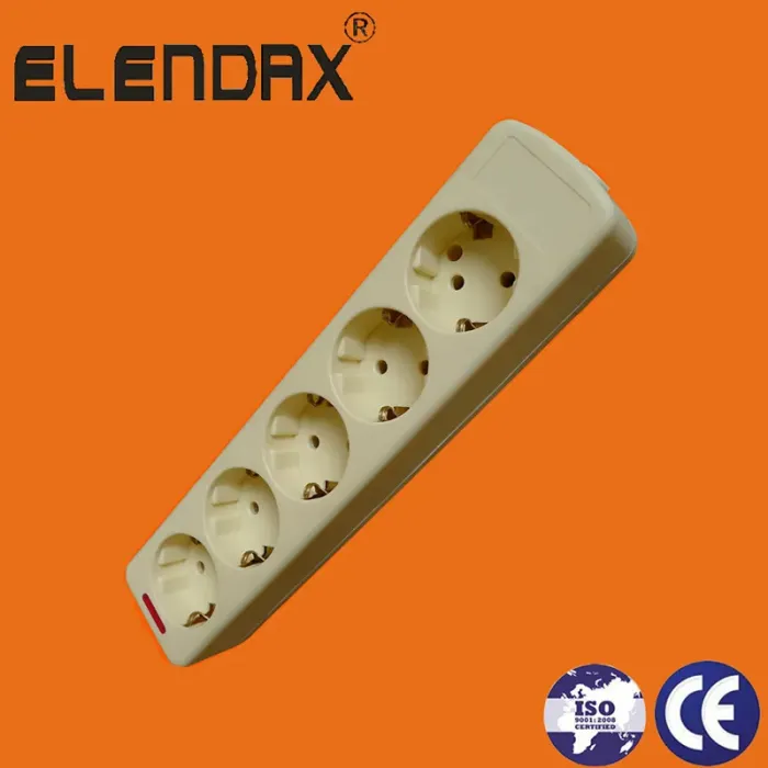 Papan Ekstensi Daya 5 Arah dengan Lampu LED