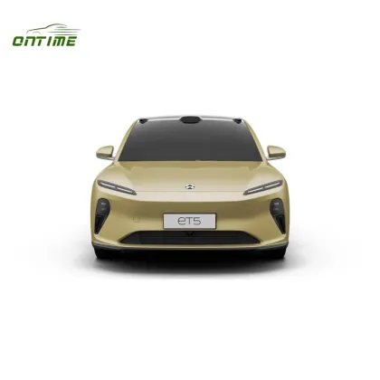 The Luxury Electric Vehicle Adopts The Ontimeet5 Made in China Which Is Suitable for Household Use and Has a Long Lifespan of 710km of Battery Life