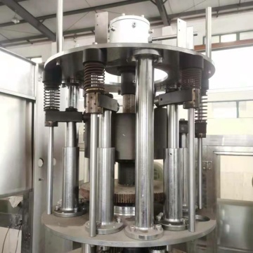 রোটারি টাইপ স্বয়ংক্রিয় বোতল ক্যাপিং মেশিন