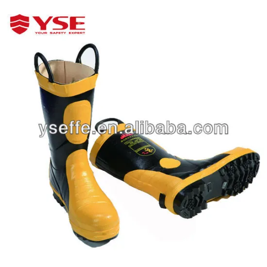 Steel toe lightweight safety boots