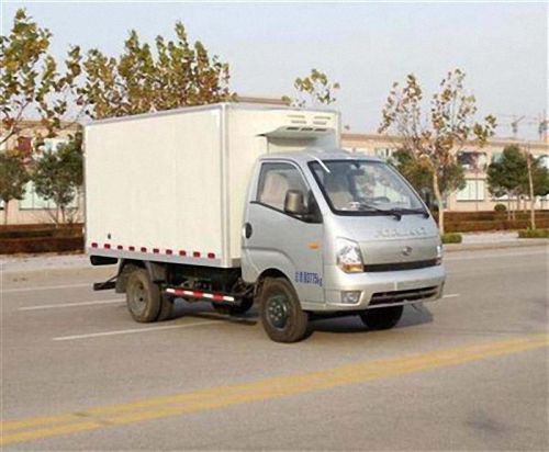 2018 nouveau Foton réfrigérateur boîte camion à vendre