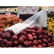 Y desechables para llevar cubiertos de plástico y piezas para uso  individual. Los objetos aislados en blanco y con rutas de trabajo  Fotografía de stock - Alamy