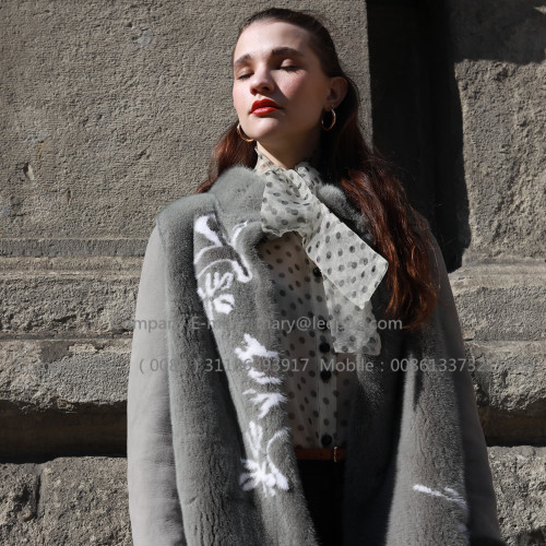 Kopenhagen Lady Mink Fur Overcoat In Winter