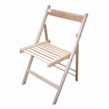 Portable wood folding chair, measures 48 x 45.5 x 78cm