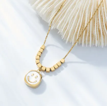 Trendy Titanium Smile Pendant Necklace Design