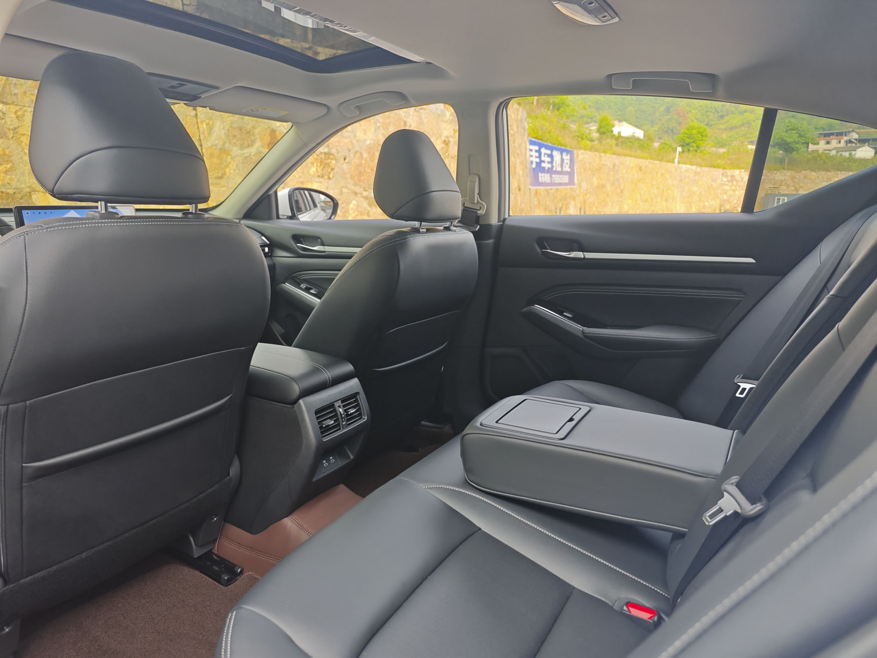 2.0L XE True Edition