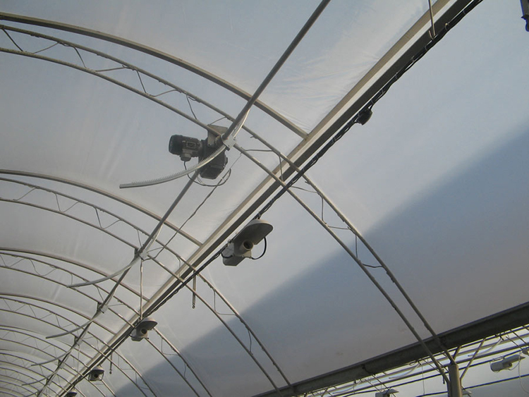 SK greenhouse polytunnel-roof-venti