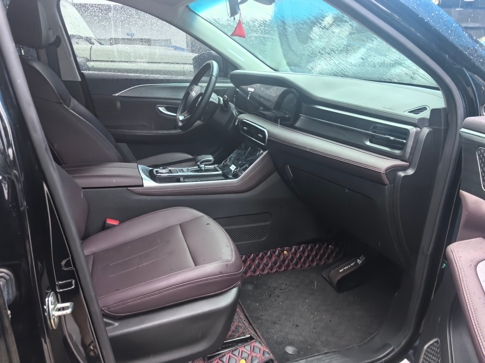 Jetour X90 Plus 2025 1 6TD DCT внедорожник Jetour X90 Plus 2025 1 6TD DCT SUV