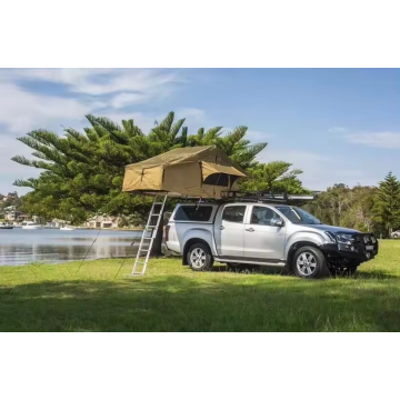 4x4 Tent sur le toit de camping en plein air