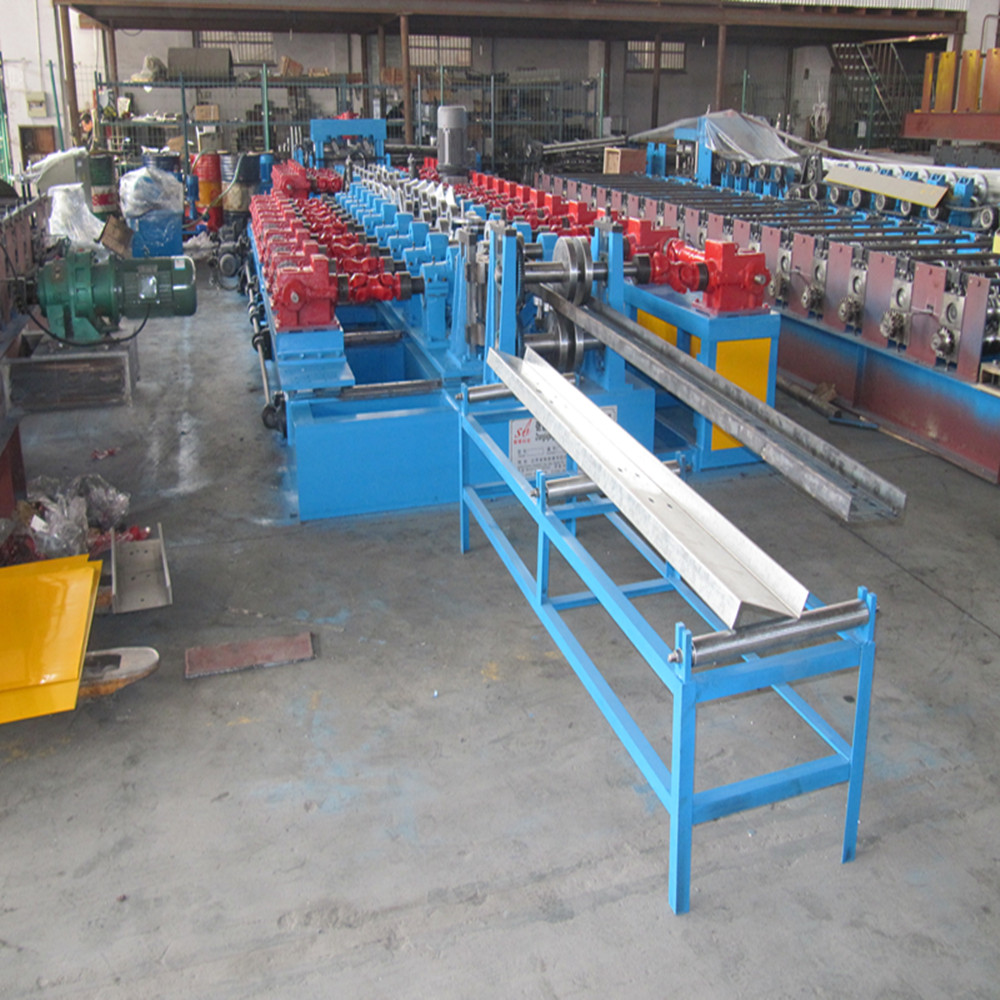 Metal steel z profile making machine