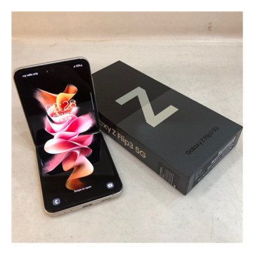 Used Samsung Android Mobile Phones (Z Flip 2, Z Flip 3, Z Flip 4 & 5G) for Wholesale: Scratch-Free Inventory Available