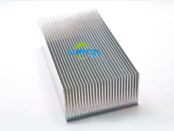 Ultrasonic power amplifier radiator fins