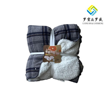 Coperta in velluto a quadretti cenere di sigaretta