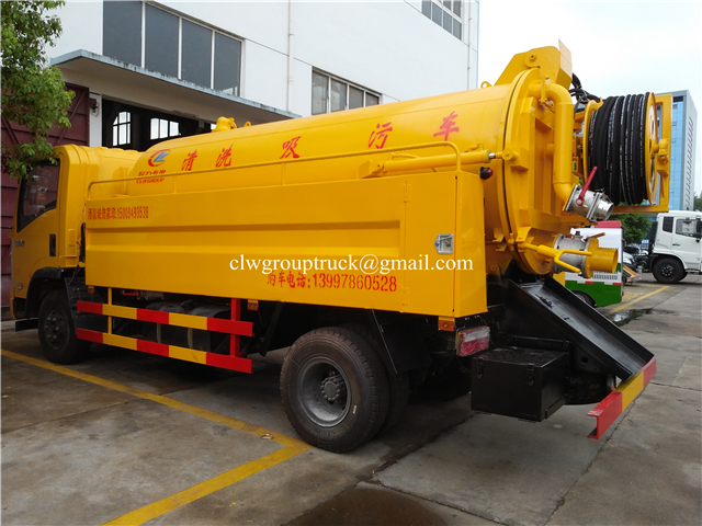 Suction Sewage Truck 5