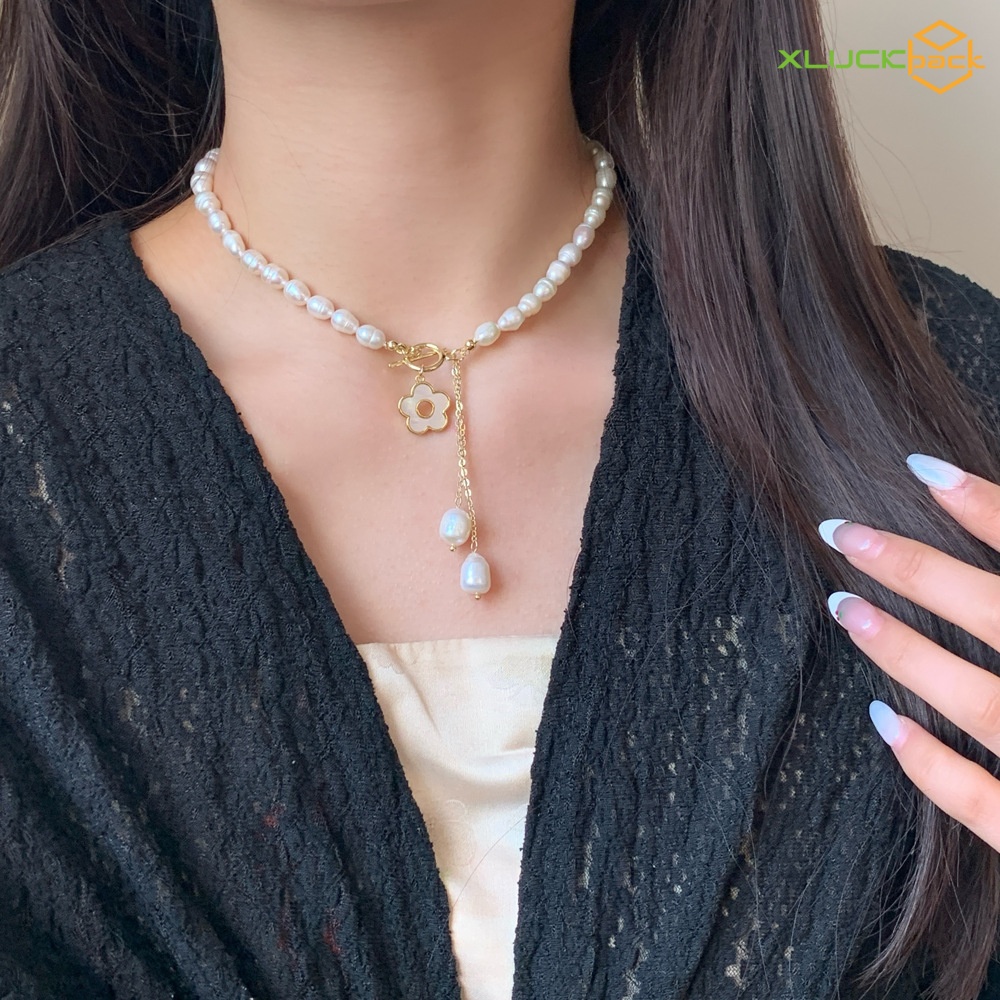 Natural Freshwater Pearl Beaded Necklace with Flowers