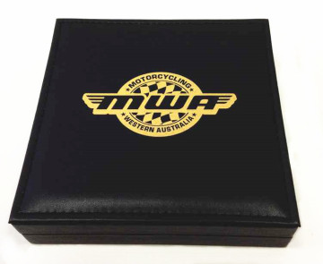 Boîte d'emballage en cuir PU noir pour pièces de médaille