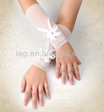 long section white lace diamond bow fingerless cuff gloves sleeves oversleeve sleevelet