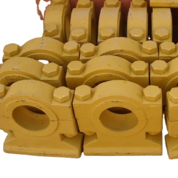 Pivot Ass'y 140-70-00032 for Bulldozer D65A-8