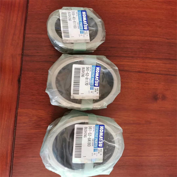 Komatsu Excavator Parts PC300-7 Bushing 207-70-72460