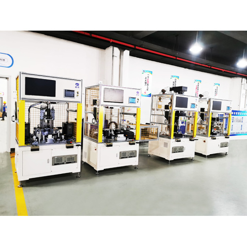 Зборная лінія пярэдняга кіравання націскавай машынай націскавай машыне