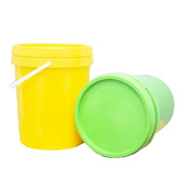 5 Gallon plastic bucket for paint with handle