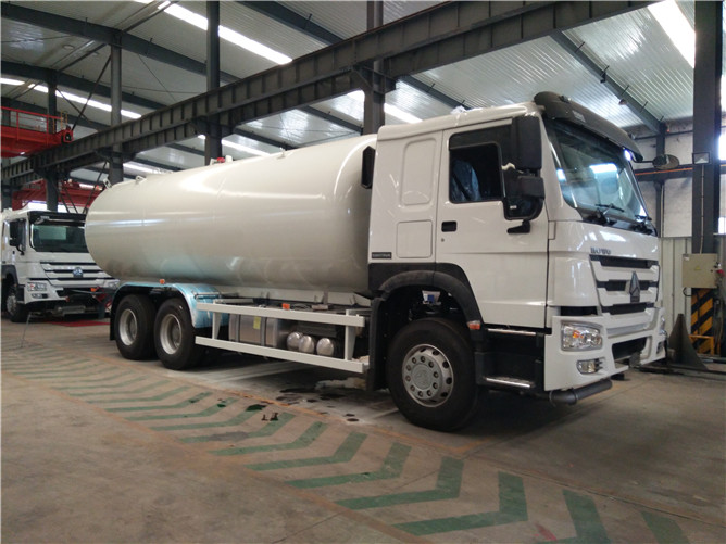 10ton 10 Wheel Lpg Bobtail Tank Trucks Jpg