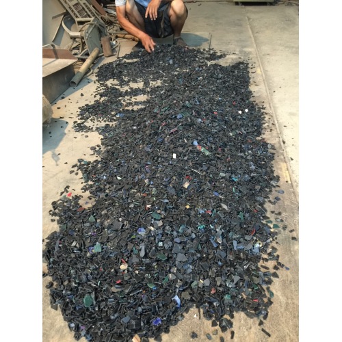 Clasificación de escamas de caucho de silicona de botella mixta de PVC PE