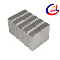 แผ่นบาง ๆ Neodymium Magnet ถาวร