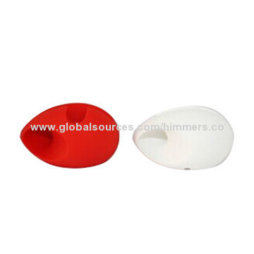 Cute egg-shaped ear high-quality customized promotional 80*60*50mm silicone mobile phone speaker