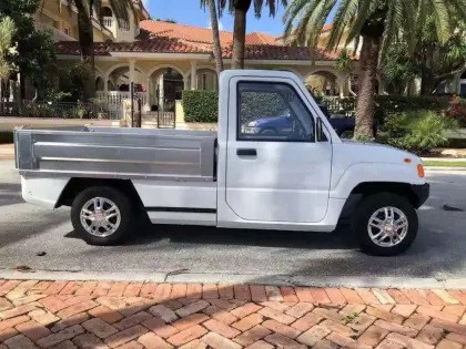 Electric pickup with eec