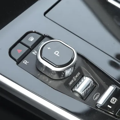 Wm 2022 Popular Pure Electric Car Nice Interior Long Range Wm Motor E5 Electric Vehicles 505 Km 150 Km/H Weltmeister Ex5 EV Vehicle