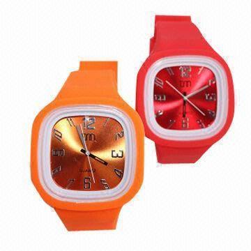 Water-resistant Wristwatches with Pin Buckle, Available in Various Colors, Made of Silicone