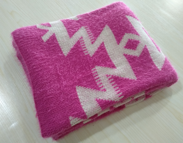 Fashion Knitted Jacquard Blanket