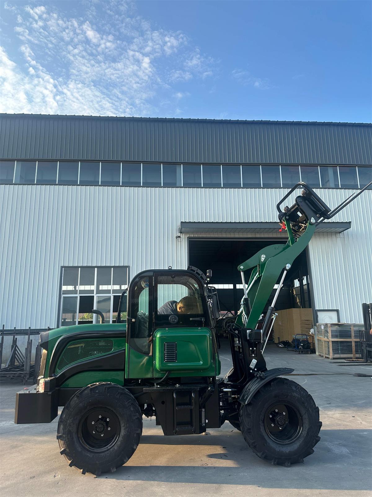 loader-4