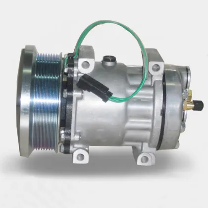 Sanden Type 7H15-4301 24V Air Conditioning Compressor