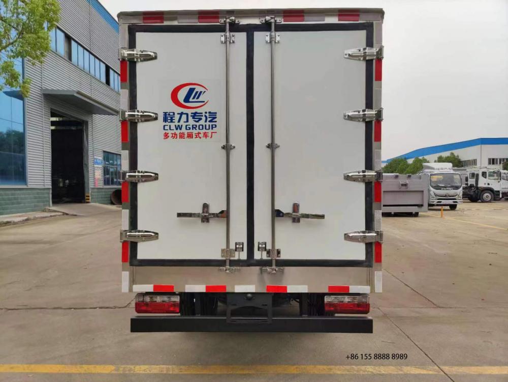 Dongfeng Tuyi Gasoline Refrigerated Truck 7 Jpg