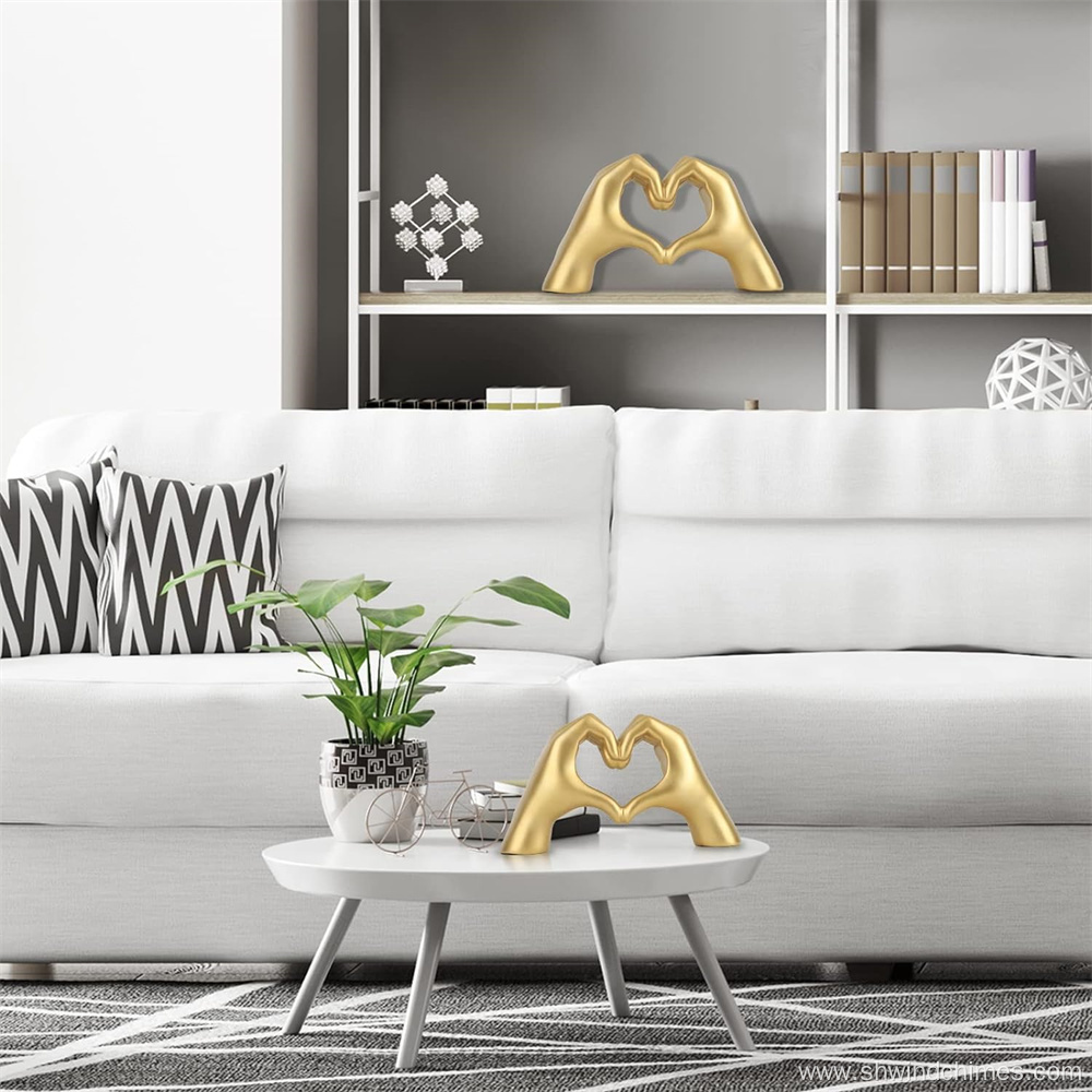 Gold Gesture Heart Hand Statue for Room Decoration