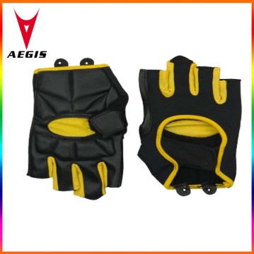 2015 customized and wholesale cheap men half finger cycling gloves