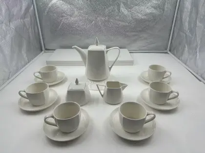 Fashionable ceramic tea set