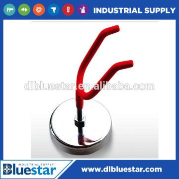 Magnetic spray gun holder