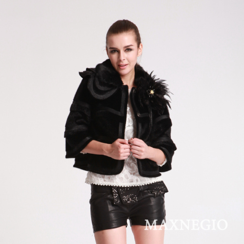 2014 Latest Black Women Rabbit Fur Collar Jacket (1-05612)