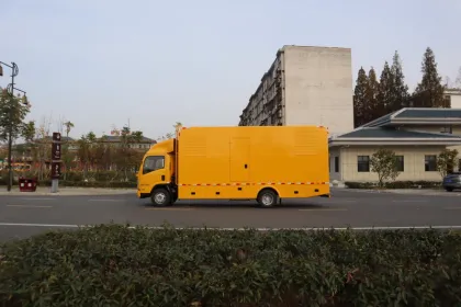 Qingling Chassis Power Supply Truck with 300KW Generator Set for Sale