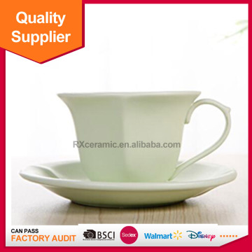 Cheap custom heart shape porcelain glaze cup