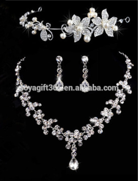 Bridal Flower Rhinestone Crystal Pearl Necklace Earrings Crown Wedding Jewelry Set