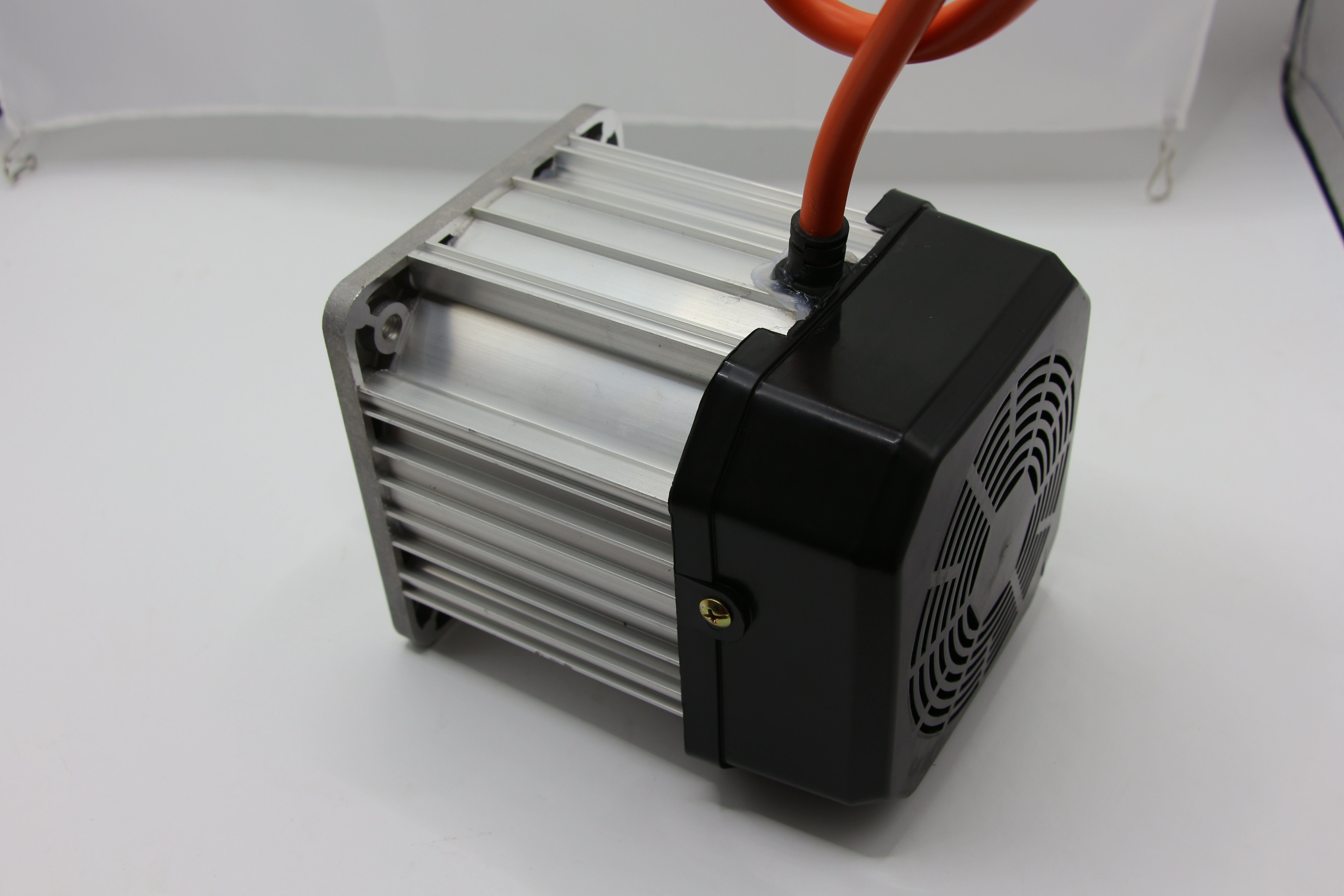 Mid-drive Centre Mount motor