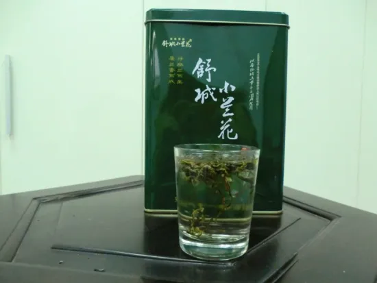 Small orchid green tea